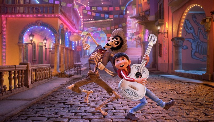 Meksykanie jako pierwsi oszaleli na punkcie "Coco". Najnowsza produkcja studia Disney-Pixar bije rekordy popularności i już stała się filmem wszech czasów, zajmując 1. miejsce w rankingu najbardziej dochodowych filmów animowanych w Meksyku. 