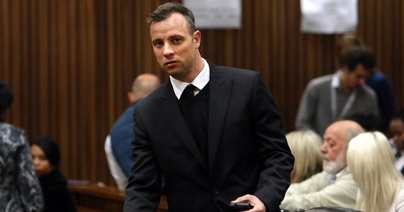 ​Najwyższy Sąd Apelacyjny w Republice Południowej Afryki zwiększył do 13 lat i 5 miesięcy karę więzienia nałożoną na Oscara Pistoriusa. Poruszający się na protezach były lekkoatleta w ubiegłym roku dostał sześcioletni wyrok za zamordowanie swojej partnerki Reevy Steenkamp.