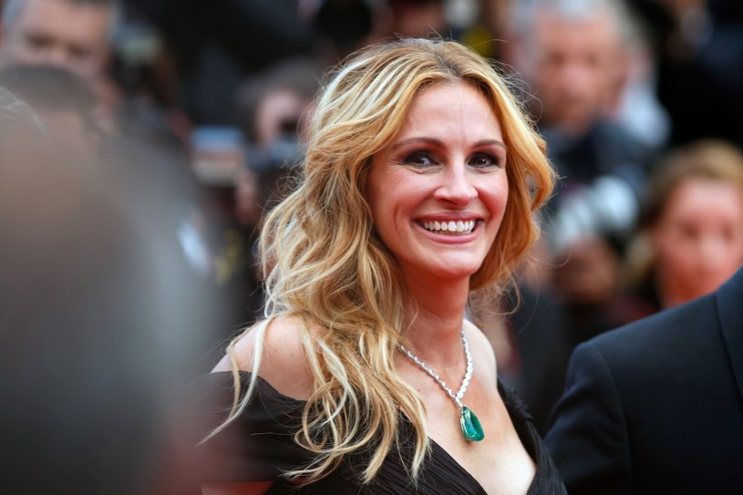 Julia Roberts nazwała kino „miłością życia, drugą po mężu” podczas Chopard Trophée Dinner przed Festiwalem Filmowym w Cannes w 2022 roku. Aktorka wkrótce będzie obchodzić 20. rocznicę ślubu z Danny'm Moderem. Podczas festiwalu podkreśliła, że kino i mąż to jej dwie największe miłości życia.