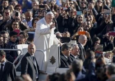 Papież Franciszek: Ci, którzy podsycają strach przed migrantami, sieją przemoc