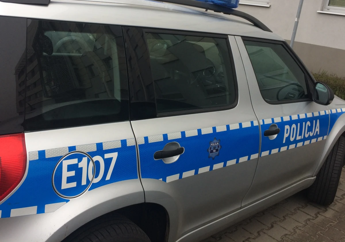 Atak nożownika w Płocku. 38-latek ugodził nożem 66-letnią kobietę. Ofiara trafiła do szpitala. Mężczyznę zatrzymał policjant po służbie - informuje reporter RMF FM Grzegorz Kwolek.