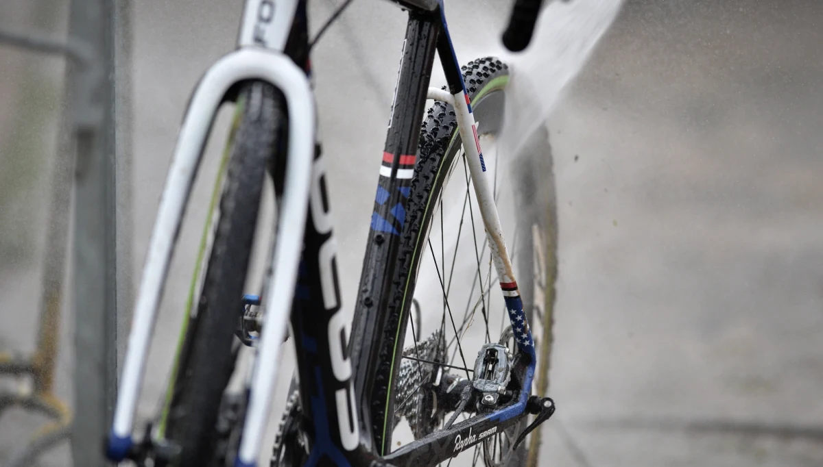 W związku z sytuacją w Polskim Związku Kolarski wzywam do natychmiastowej dymisji cały zarząd Polskiego Związku Kolarskiego - poinformował minister sportu i turystyki Witold Bańka na Twitterze. 