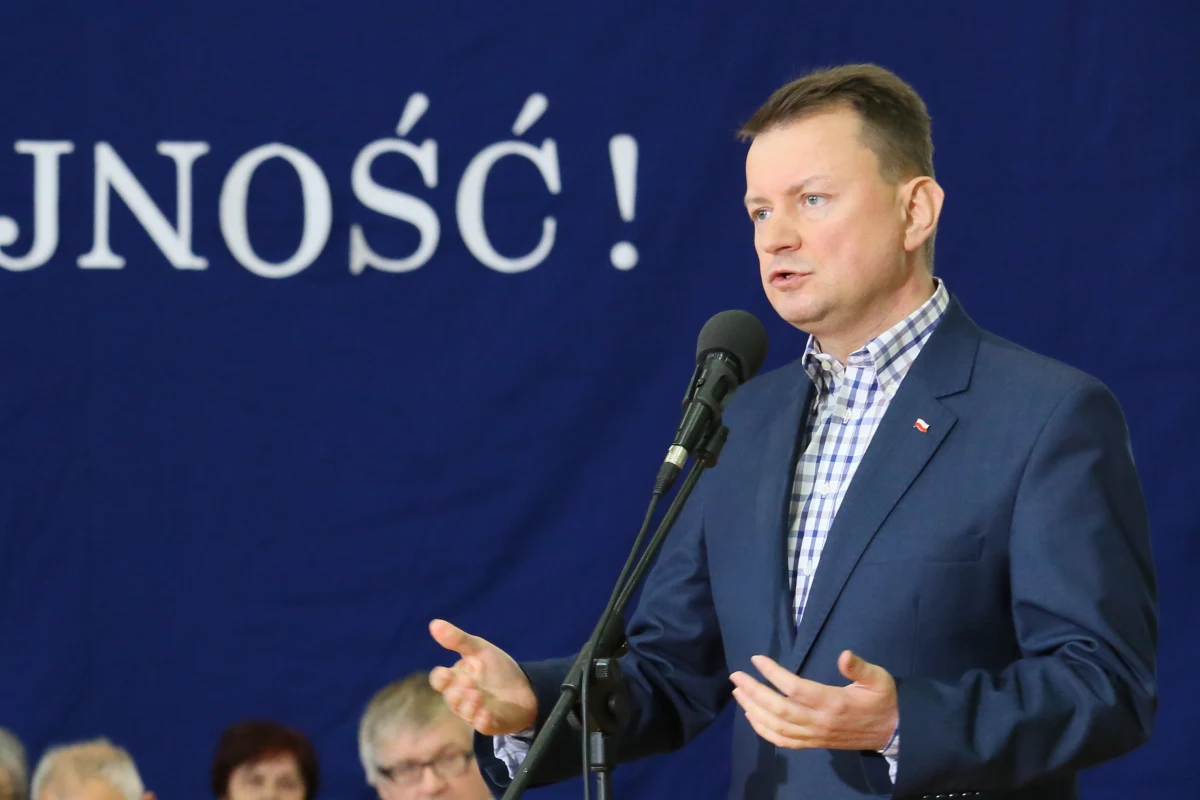 ​Mam nadzieję, że sprawcy tego aktu wandalizmu zostaną szybko ujęci - podkreślił minister spraw wewnętrznych i administracji Mariusz Błaszczak, odnosząc się do dewastacji Ośrodka Kultury Muzułmańskiej w Warszawie.