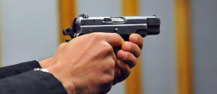 ​Austriackie władze ogłosiły, że gangster oskarżony o zabicie 60 osób, nie może wrócić do Rosji. Jego prawnicy mówią, że ich klient cierpi na aerofobię, czyli lękiem przed lataniem.