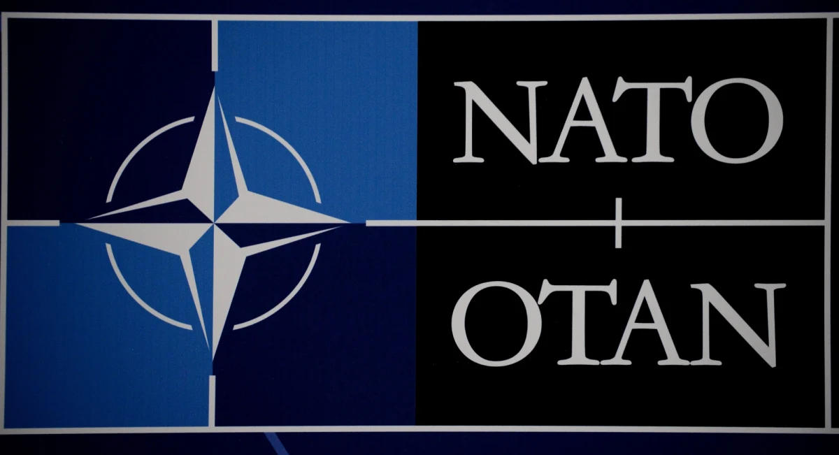 Polska sama zapłaci za dowództwo armijne NATO, o którego lokalizację się stara – ustaliła korespondentka RMF FM, Katarzyna Szymańska-Borginon. Przypomnijmy, że na początku miesiąca szef MON Antoni Macierewicz zadeklarował, że Polska gotowa jest gościć u siebie jedno z nowych dowództw NATO, które powstaną w ramach reformy struktury dowodzenia Sojuszu. 