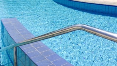 12-latek utonął na basenie podczas ferii. Są zarzuty