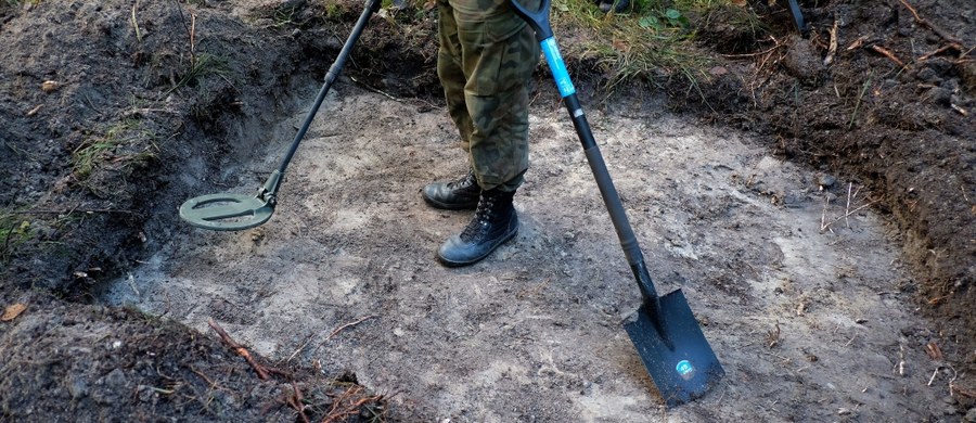 Ponad 20 jam grobowych oraz szczątki ludzkie znaleziono od początku tygodnia w okolicach dawnego obozu NKWD w Poznaniu. O prowadzeniu na poznańskim Grunwaldzie prac archeologicznych poinformowało Biuro Poszukiwań i Identyfikacji IPN.