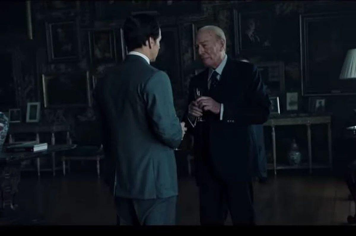 Właśnie pojawił się nowy, zmieniony już trailer filmu "Wszystkie pieniądze świata". Po skandalu obyczajowym w filmie Ridleya Scotta Christopher Plummer zastąpił Kevina Spaceya. Zdjęcia do filmu zrobił Dariusz Wolski. 