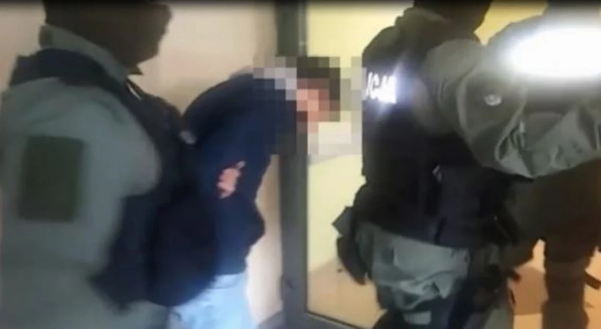 Dwaj członkowie stowarzyszenia walczącego o respektowanie prawa drogowego są podejrzani o wyłudzanie pieniędzy metodą na stłuczkę. W sumie sześć osób, także policjantka, zostało zatrzymanych i usłyszało zarzuty działania w zorganizowanej grupie przestępczej. Mogli wyłudzić nawet 2 miliony złotych.