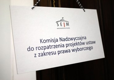Zamieszanie z obradami komisji nadzwyczajnej