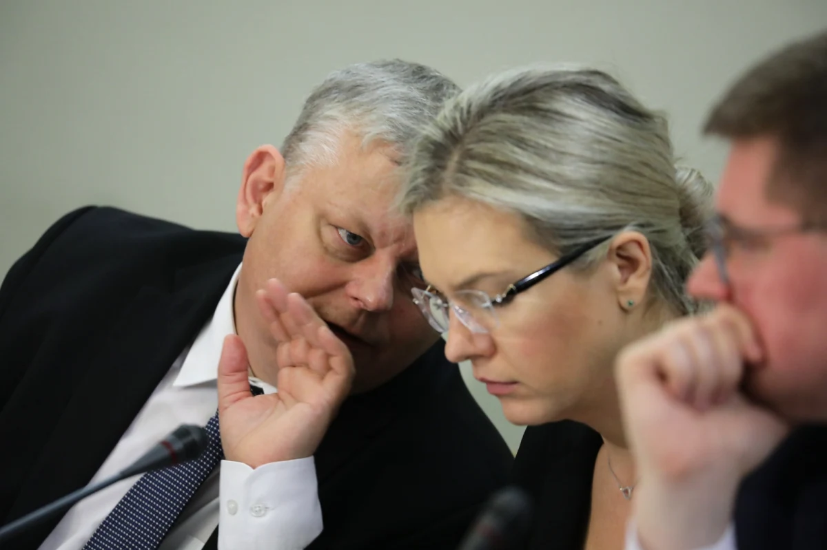 Pytania o relacje między prezydentem a PiS-em będą wracały w tym tygodniu w polskiej polityce. W najbliższych dniach mamy się przekonać, jaki będzie finał prac nad ustawami sądowymi przygotowanymi przez Andrzeja Dudę, a poprawianymi przez posłów Prawa i Sprawiedliwości. 