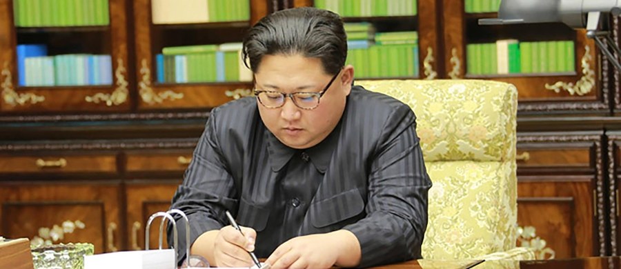 ​Uciekinierzy z Korei Północnej przynoszą niepokojące wieści z kraju rządzonego przez Kim Dzong Una. Według Koreańczyków, z którymi rozmawiała telewizja NBC, w jednym z regionów szaleje "choroba-widmo", spowodowana najprawdopodobniej promieniowaniem.