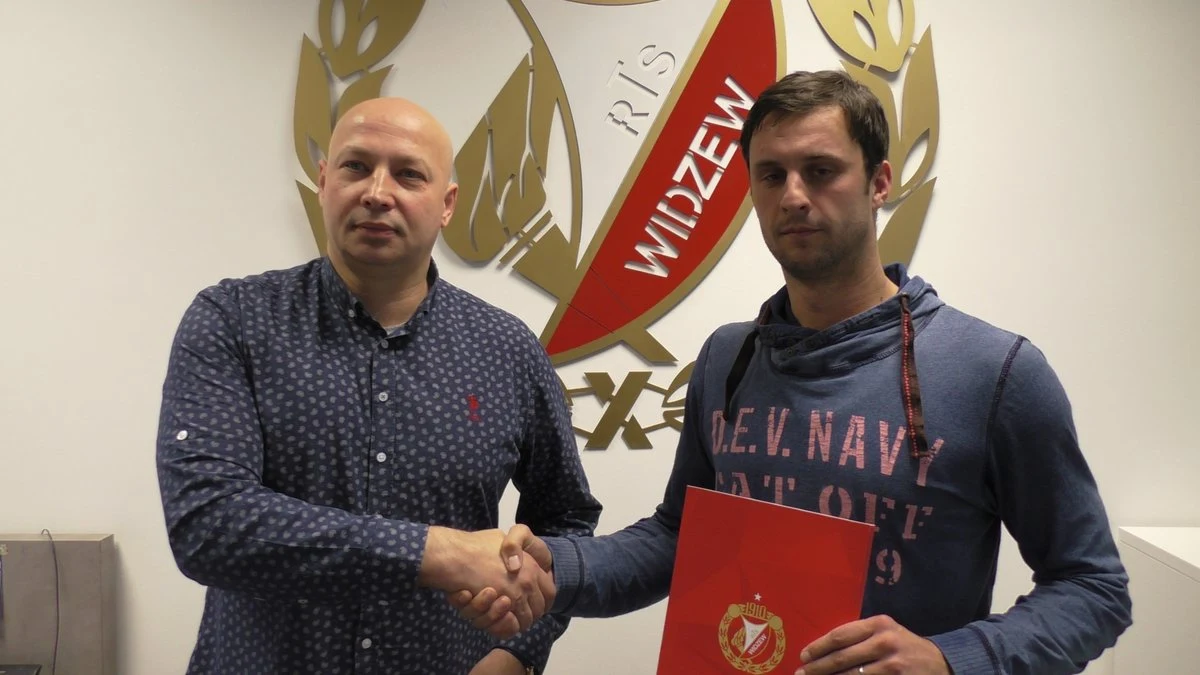 Słowacki napastnik Robert Demjan, były król strzelców naszej Ekstraklasy znów zagra na polskich boiskach. 35-letni piłkarz podpisał kontrakt z występującym w trzeciej lidze Widzewem Łódź. Umowa będzie obowiązywać przez półtora roku.