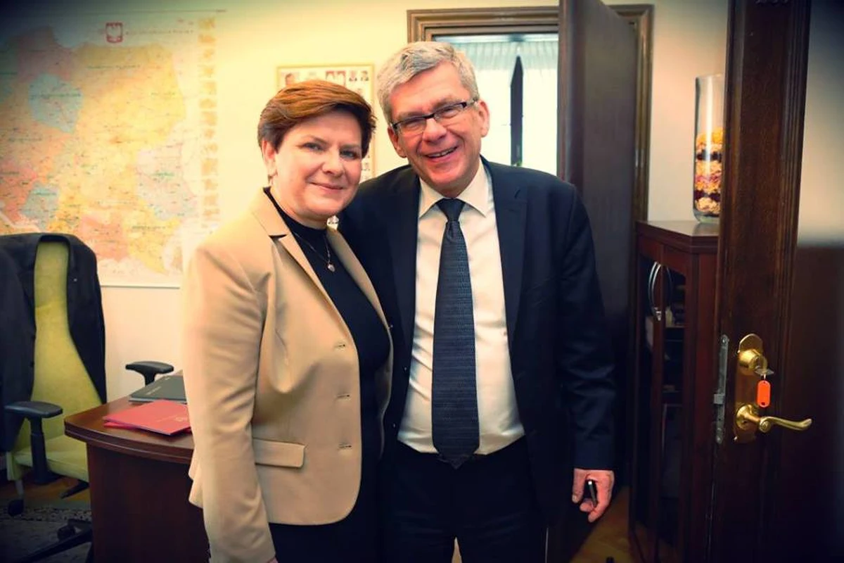 Decyzja o zmianach w rządzie wywołała lawinę politycznych komentarzy. Zebraliśmy dla Was najciekawsze z nich.