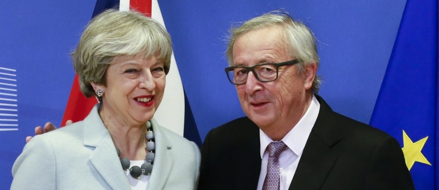 Komisja Europejska i Wielka Brytania porozumiały się co do pierwszej fazy rozmów dotyczących Brexitu, dając tym samym unijnym przywódcom możliwość otwarcia drogi do rokowań w sprawie przyszłych relacji handlowych - poinformowała Komisja Europejska.