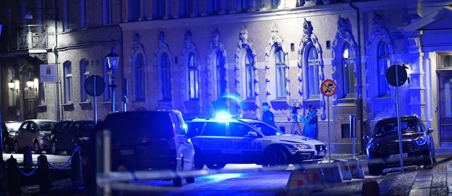 Grupa zamaskowanych mężczyzn obrzuciła koktajlami Mołotowa synagogę w szwedzkim Goeteborgu. Trzy osoby zostały aresztowane.
