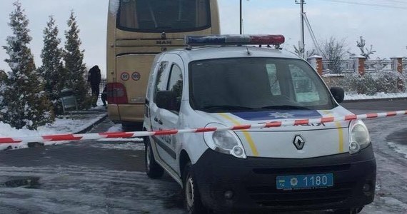 Podłożenie ładunku wybuchowego pod polskim autobusem w okolicach Lwowa traktowane jest w śledztwie jako akt terrorystyczny – oświadczyła Służba Bezpieczeństwa Ukrainy (SBU).