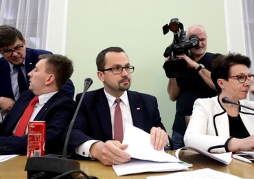 Komisja przyjęła poprawki PiS ws. wyborów. Krytyka ze strony opozycji i PKW