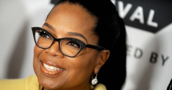 Oprah Winfrey zostanie wyróżniona nagrodą imienia Cecila B. DeMille'a - ogłosiło właśnie Hollywoodzkie Stowarzyszenie Prasy Zagranicznej, które przyznaje Złote Globy. Prezenterka, aktorka, producentka, bizneswoman i miliarderka odbierze statuetkę na gali 7 stycznia.
