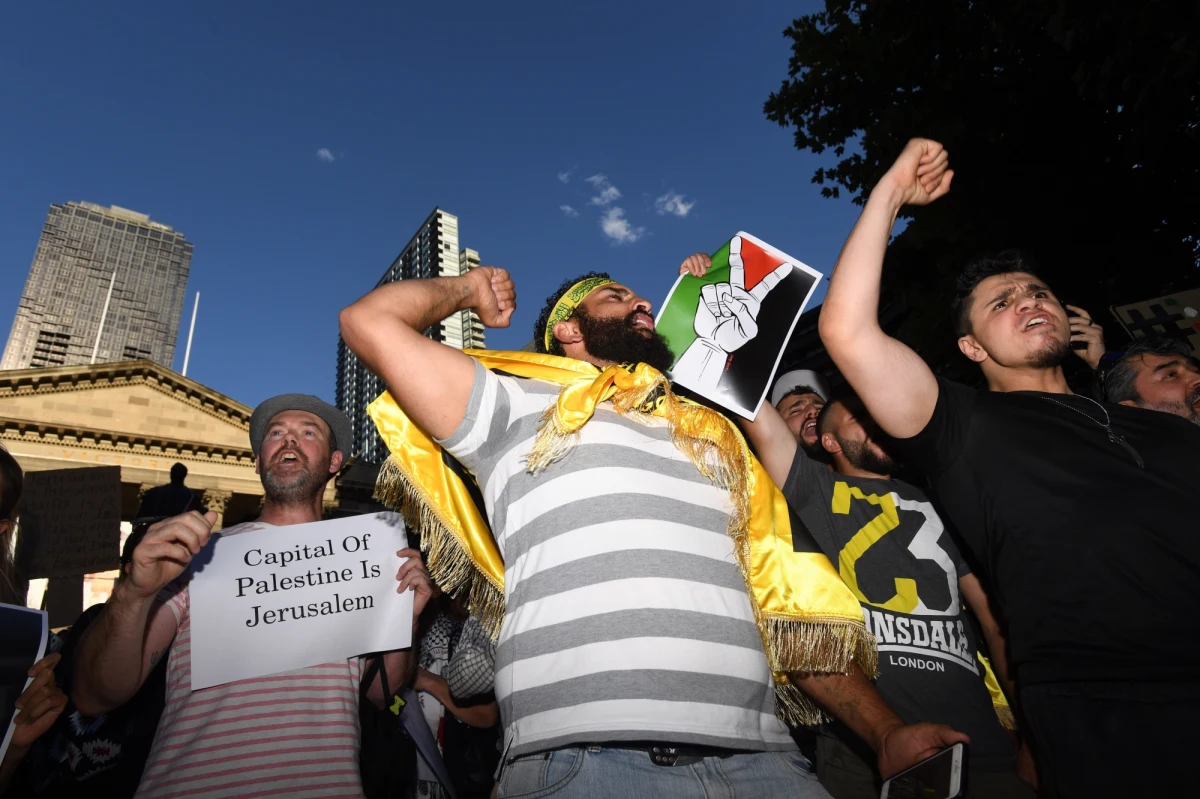 "Stanowisko UE ws. Jerozolimy nie zmienia się; liderzy unijni powtórzyli zobowiązanie na rzecz dwupaństwowego rozwiązania sporu izraelsko-palestyńskiego" - ogłosił szef Rady Europejskiej Donald Tusk.