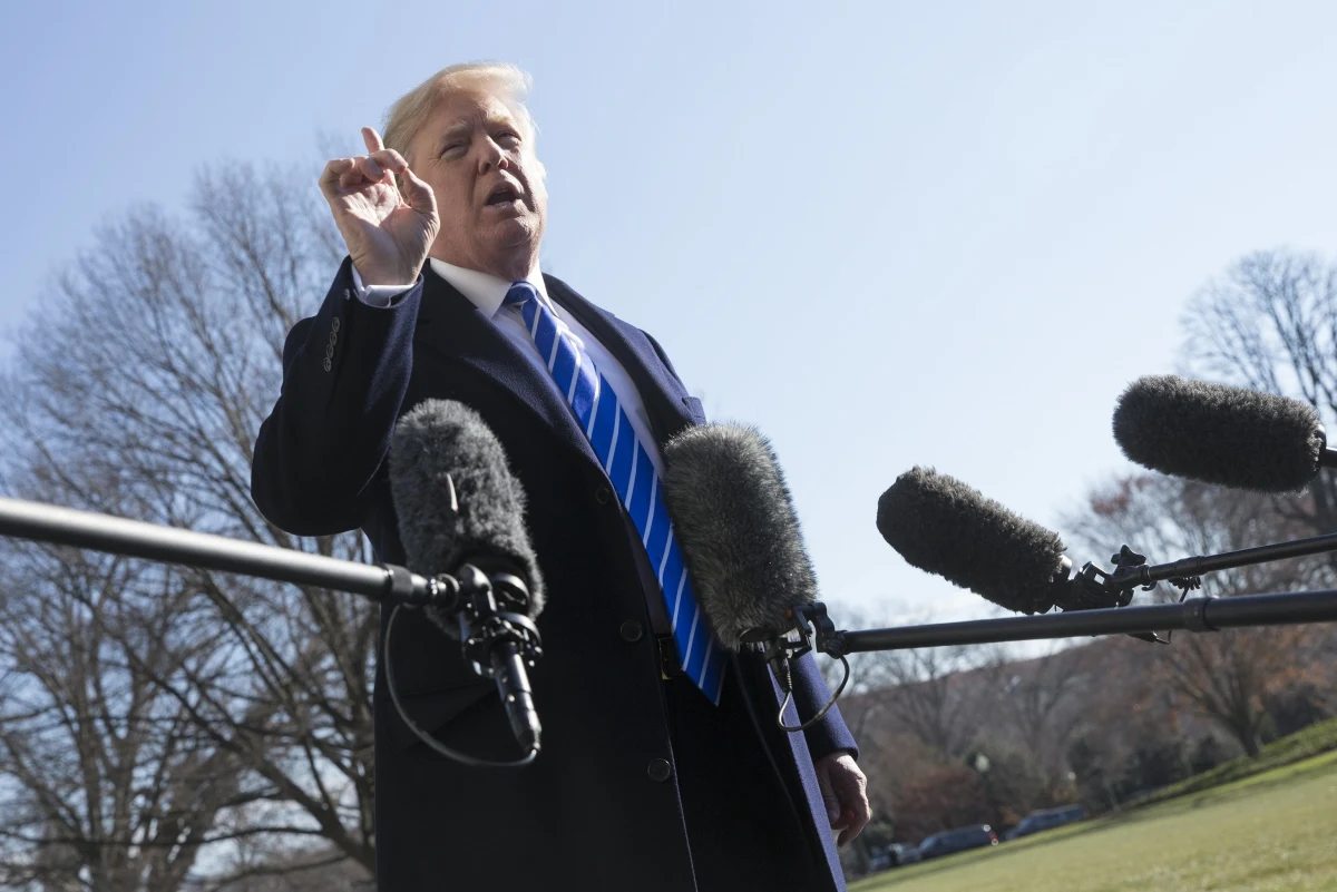 ​Ekipa specjalnego prokuratora Roberta Muellera, prowadząca dochodzenie w sprawie ingerowania przez Rosję w wybory prezydenckie w USA, uzyskała dostęp do dziesiątek tysięcy maili zespołu, który przygotowywał przejęcie administracji USA przez Donalda Trumpa.