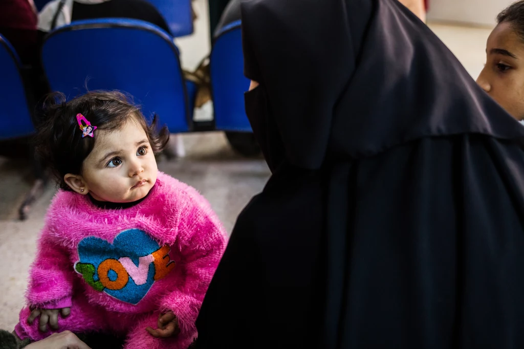 W ośrodku w Zarqa kobiety mogą skorzystać z bezpłatnych porad ginekologów i dziecięcego pediatry