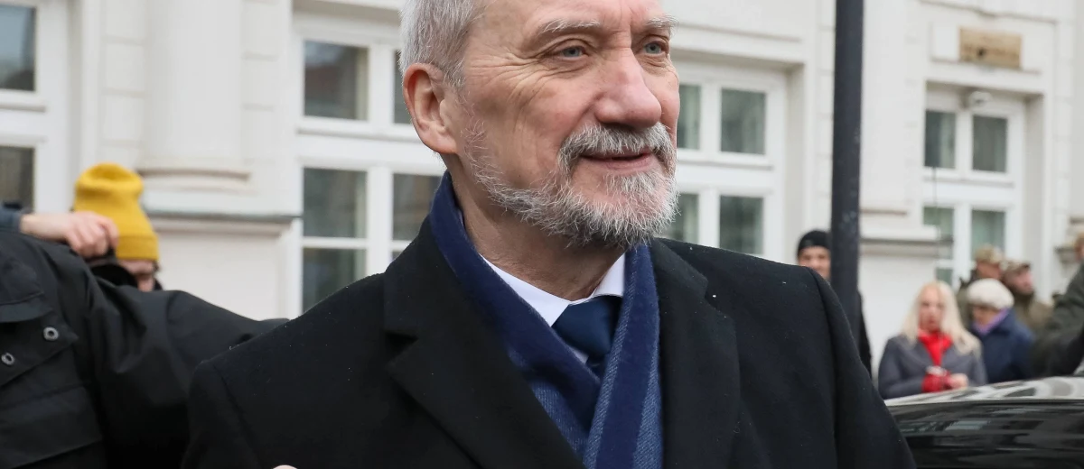 Przedstawiciele amerykańskiego PZL Mielec, należącego do włoskiej grupy Leonardo PZL Świdnik oraz Francuzi z firmy Airbus Helicopters biorą udział w spotkaniu w Ministerstwie Obrony Narodowej - dowiedział się reporter RMF FM. Od tych rozmów zależy zakup śmigłowców dla polskiej armii. Chodzi o maszyny dla wojsk specjalnych.