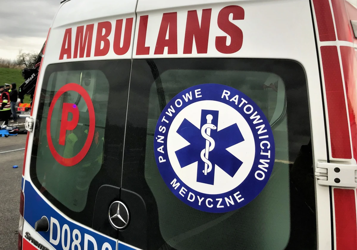 Karambol sześciu pojazdów na drodze krajowej numer 8 niedaleko Kłodzka na Dolnym Śląsku. Kilka osób zostało rannych. 