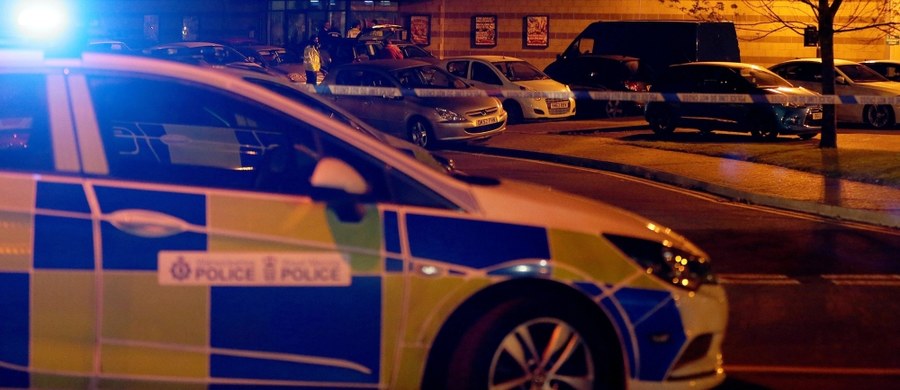 Czterech mężczyzn podejrzewanych o planowanie przeprowadzenia zamachu w okresie świątecznym w Wielkiej Brytanii zatrzymała brytyjska policja w Sheffield i Chesterfield - poinformowały służby antyterrorystyczne.