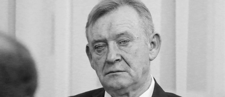 Nie żyje prof. Henryk Cioch. Ciało sędziego Trybunału Konstytucyjnego znaleziono w jego mieszkaniu służbowym w Warszawie.
 
