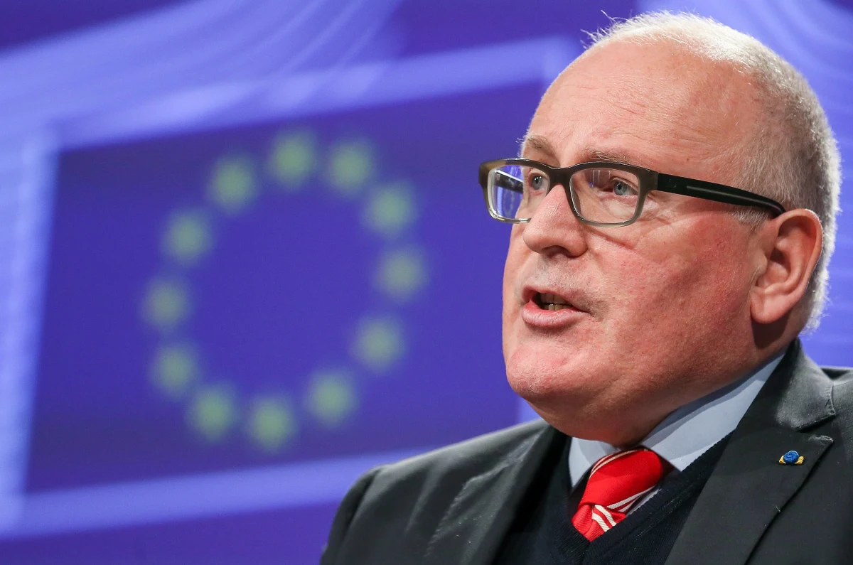 To był jeden z najsmutniejszych dla mnie dni w Brukseli, gdzie od 20 lat śledzę perypetie Polski: od umowy stowarzyszeniowej, poprzez negocjacje członkowskie i wejście do Unii Europejskiej. Decyzja o uruchomieniu procedury artykułu 7 Traktatu UE jest… antyeuropejska. Jest niezgodna z ideą rodziny, gdyż wypycha jednego z jej członków na margines. 