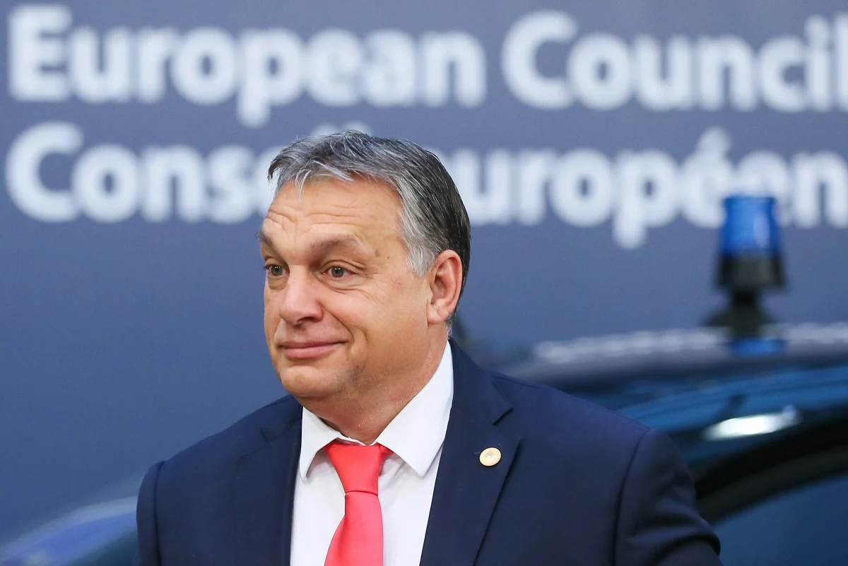 Węgry stanowią przeszkodę nie do ominięcia dla zastosowania art. 7 traktatu UE wobec Polski - zapewnił węgierski premier Viktor Orban, podkreślając, że kto atakuje Polskę, ten atakuje całą Europę Środkową.