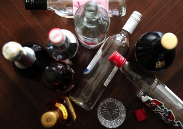 Iran: Aresztowano 230 osób na imprezach tanecznych z alkoholem