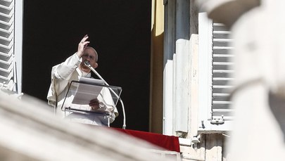 Papież Franciszek na spotkaniu z wiernymi. "Znajdźcie czas, żeby się zatrzymać"