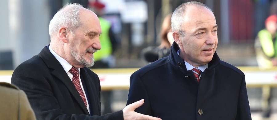 Chorwacja i Polska mają za sobą długą drogę współpracy i wiele do zrobienia dla wzmocnienia NATO i naszej obrony przed jakąkolwiek agresją - mówił w Krakowie szef MON Antoni Macierewicz po spotkaniu z wicepremierem-minister obrony Chorwacji Damirem Krsticzeviczem. 