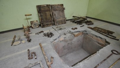 W mokotowskim więzieniu odnaleziono szubienicę, na której powieszono gen. "Nila"