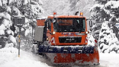 Fatalne warunki na małopolskich drogach. Powodem śnieg