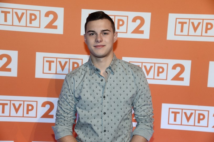 W maju Adam Zdrójkowski, znany z serialu "rodzinka.pl", skończy 18 lat. Myśli o aktorstwie, choć ma też plan B. Od stycznia będzie gospodarzem talent show "The Voice Kids".