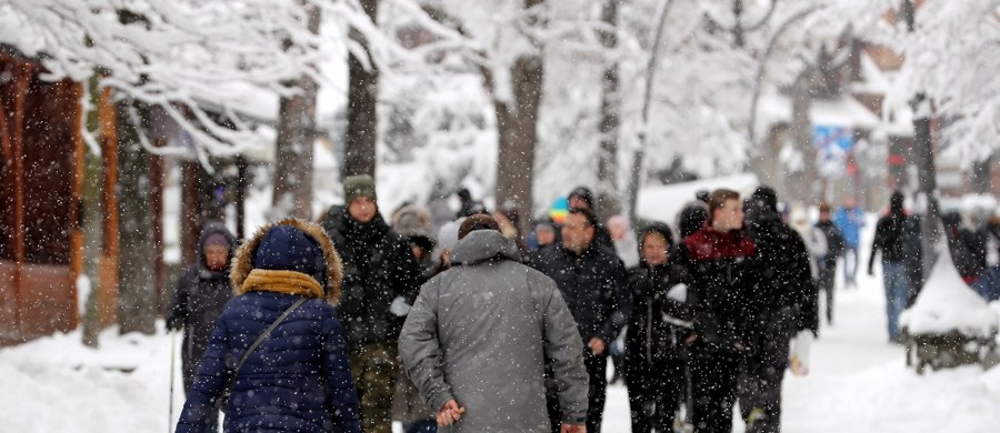 Władze Tatrzańskiego Parku Narodowego apelują do turystów, którzy chcą przywitać Nowy Rok w Tatrach, aby nie używali tam fajerwerków. Przypominają, że zwierzęta, również te dziko żyjące, są szczególnie wrażliwe na huk petard.