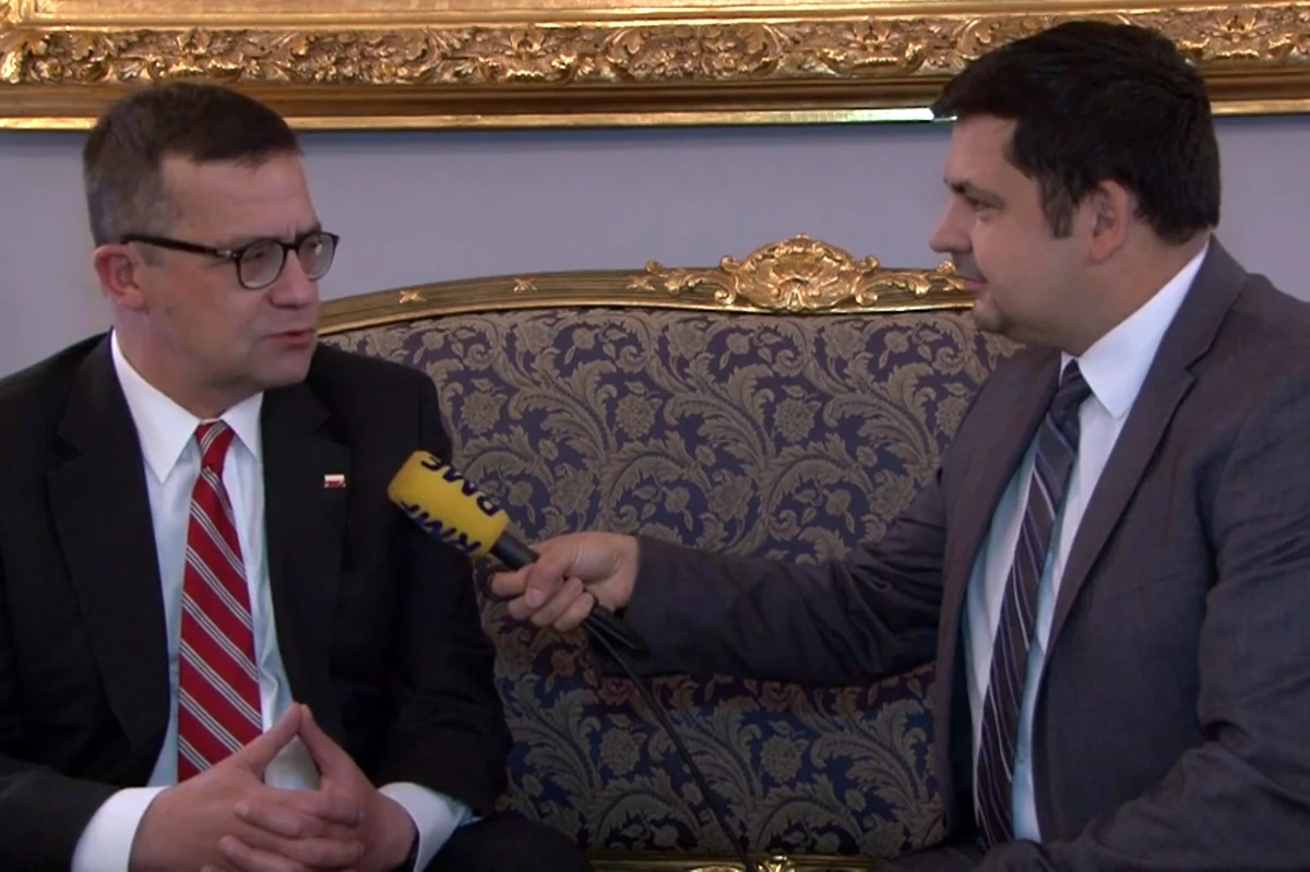 ​"Myślę, że to będzie bardzo dobry rok i współpraca będzie jeszcze lepsza" - mówi Piotr Wilczek ambasador Rzeczpospolitej Polskiej w Waszyngtonie o relacjach ze Stanami Zjednoczonymi w nadchodzącym roku. Nasz amerykański korespondent Paweł Żuchowski rozmawiał z polskim dyplomatą o tym jaki był to rok i co może wydarzyć w relacjach z USA w ciągu najbliższych miesięcy.