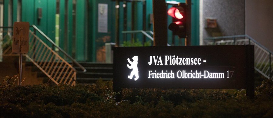 Z zakładu karnego Ploetzensee w Berlinie uciekło w poniedziałek dwóch więźniów. W zeszłym tygodniu z tego samego więzienia zbiegło czterech przestępców, których mimo pościgu do tej pory nie schwytano. Dyrektor placówki dowiedział się o zajściu z prasy.