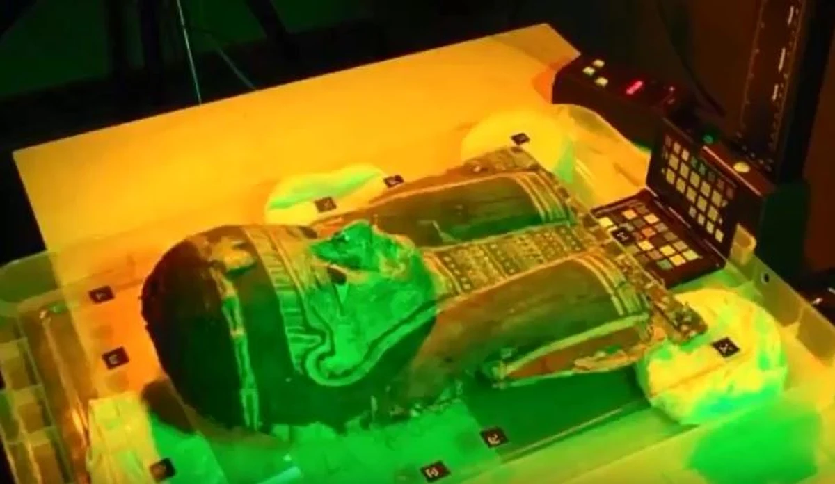 Po 3 tysiącach lat ma ponownie imię. Brytyjscy uczeni poznali tożsamość egipskiej mumii, której sarkofag znajduje się na zamku Chiddington w hrabstwie Kent. 