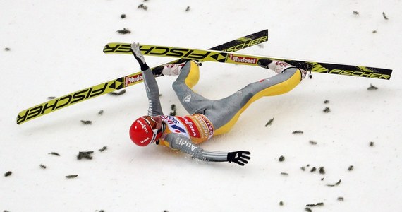 Fatalnie zakończył się dla Richarda Freitaga start w trzecim konkursie Turnieju Czterech Skoczni - w Innsbrucku. W pierwszej serii zawodów Niemiec skoczył aż 130 m, ale przy lądowaniu zaliczył groźnie wyglądający upadek. Został sklasyfikowany na 22. pozycji, ale ostatecznie wycofał się z rywalizacji w finale.