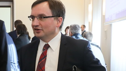 Odwołana prezes krakowskiego sądu pozywa Zbigniewa Ziobrę