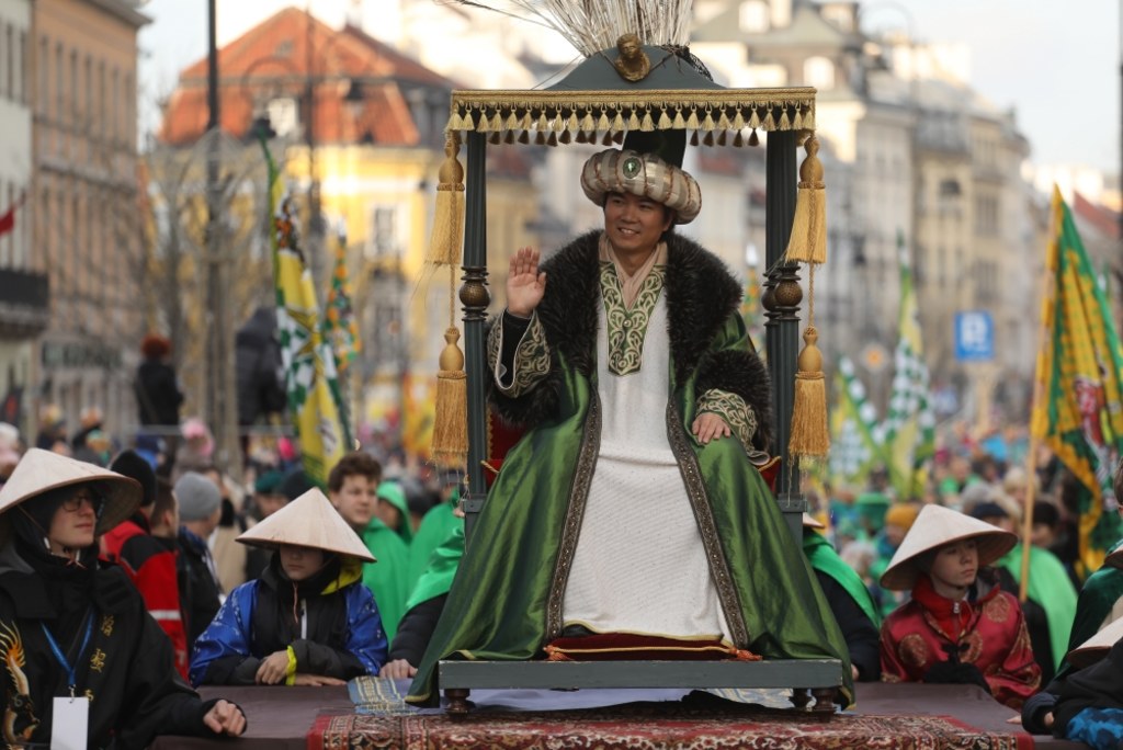 Король парада. Шествие короля. Католический праздник трех царей. Католические праздники 2024 год.