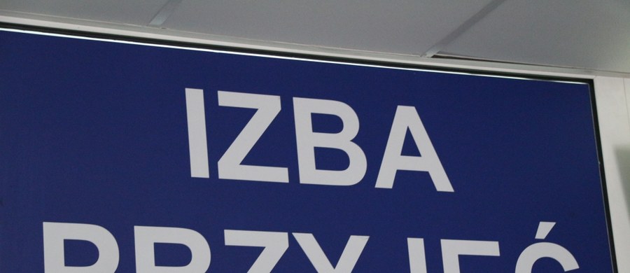 Izba przyjęć w Beskidzkim Centrum Onkologii nie zostanie zamknięta. Rzeczniczka wojewody śląskiego Alina Kucharzewska powiedziała RMF FM, że dyrektor szpitala miejskiego poinformował o wycofaniu się z tego pomysłu ogłoszonego tydzień temu. 