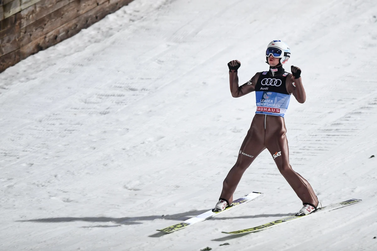 ​Triumfator dwóch ostatnich edycji Turnieju Czterech Skoczni i drugi w klasyfikacji generalnej Pucharu Świata w sezonie 2016/17 Kamil Stoch został najlepszym sportowcem Polski 2017 roku w 83. plebiscycie "Przeglądu Sportowego", organizowanego wspólnie z telewizją Polsat.