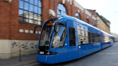 Kraków: Od poniedziałku autobusy i tramwaje będą kursować częściej