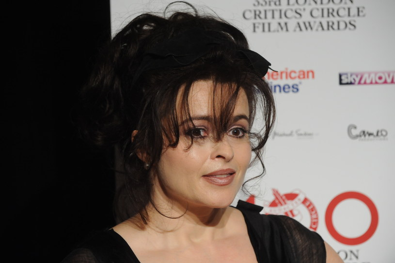 Helena Bonham Carter, grająca w serialu "The Crown" rolę niepokornej księżniczki Małgorzaty, udzielając wywiadu dziennikarce "The Guardiana" dała się poznać, jako bezpretensjonalna i otwarta osoba. Z zaskakującymi niekiedy poglądami. Chociażby na temat rozwodów, ale nie tylko. Dane jej było bowiem pracować z najbardziej znanymi mężczyznami w show-biznesie. I jak się okazuje, nie ocenia ich do końca negatywnie.