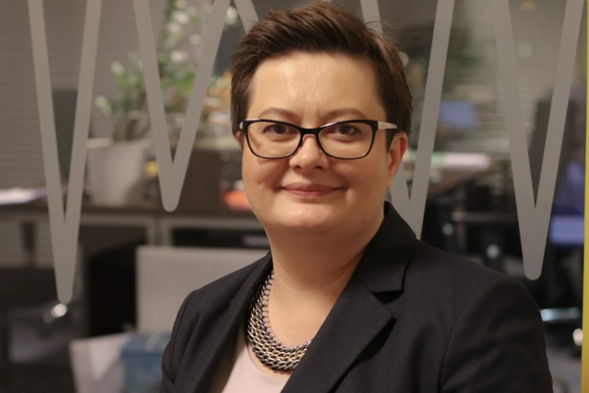 „Nigdy nie mam do nikogo żalu. (…) Jako jedyne ugrupowanie mamy cały program. Petru deklarował wielokrotnie, że chce kontrować Mateusza Morawieckiego, tworzyć taką kontrofensywę w stosunku do jego propozycji. „Plan Petru” to pomysł Ryszarda od jakiegoś czasu, już od kilku miesięcy mówił o tym, że chce coś takiego stworzyć” - powiedziała w Popołudniowej rozmowie w RMF FM Katarzyna Lubnauer. „Petru mówił wielokrotnie, że chciał tworzyć „Plan Petru”, natomiast postać w jakiej to stworzył, czyli postać stowarzyszenia - o tym nie było rozmowy (…). Każdy u nas może wybrać taką formułę, jaką chce, u nas nie ma ograniczeń” - podkreśliła przewodnicząca Nowoczesnej, mówiąc o nowej inicjatywie Ryszard Petru. „Mamy wzrost gospodarczy, to jest szczęście wszystkich (…). Ten wzrost można wykorzystać dla państwa, np. żeby poprawić jakość usług społecznych. Mamy duży problem z tym, co dzieje się w ochronie zdrowia, warto te dodatkowe środki wydać m.in. na ochronę zdrowia” - zaznaczyła Katarzyna Lubnauer. „Trzeba się liczyć z tym, że obciążenia podatkowe będą rosły (…). W bardzo szybkim tempie będą rosły kwoty, które będzie trzeba wydatkować na Fundusz Ubezpieczeń Społecznych, bo obecne wpłaty  w ramach ZUS-u nie pokrywają części zobowiązań” - dodała przewodnicząca Nowoczesnej.
